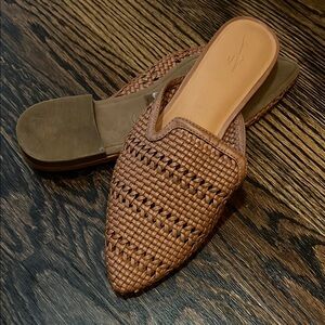 Universal Thread Brown Woven Mules